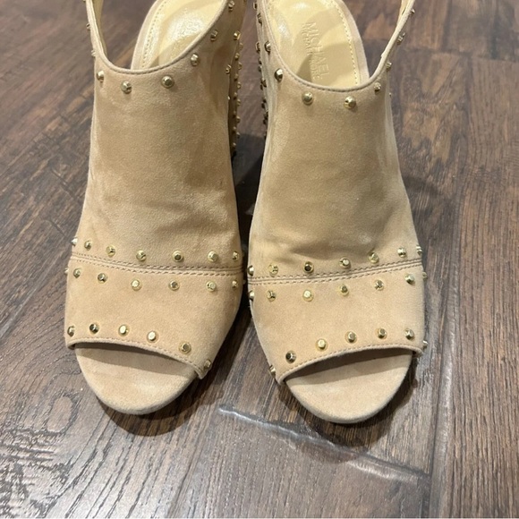 Michael Kors Tan Slingback Heels with Block Heel - Picture 7 of 7